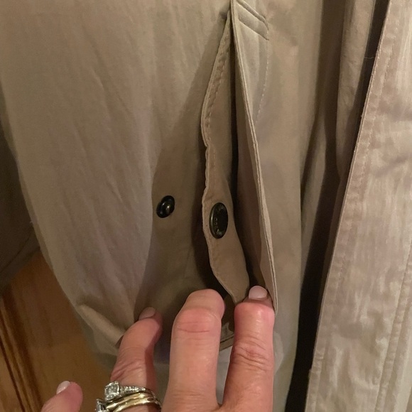 London Fog Men's Tan Coat with Brown Collar size large - Picture 4 of 10